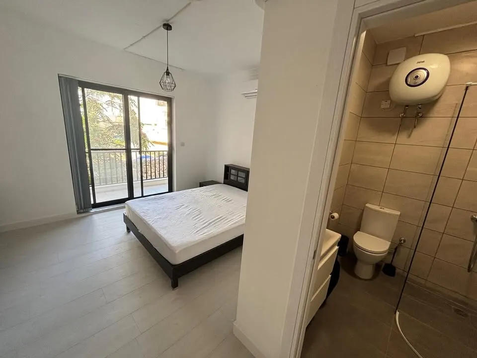 ROOMS FOR RENT in an AMAZING Apartment