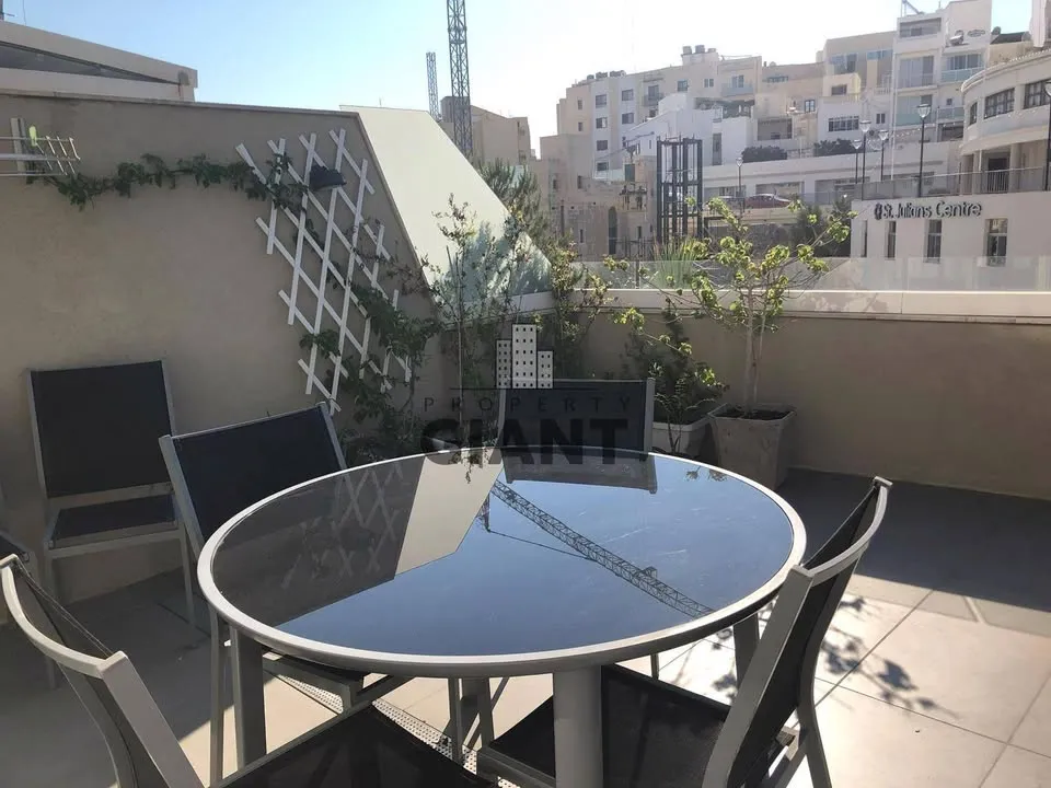Apartment for rent in Swieqi