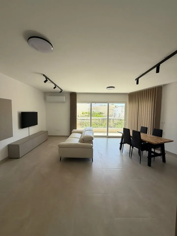 Modern 3 bedroom apartment in Mosta