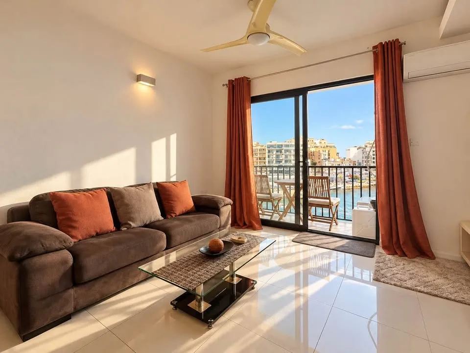 2 Bedroom Seafront Apartment in St Julian’s