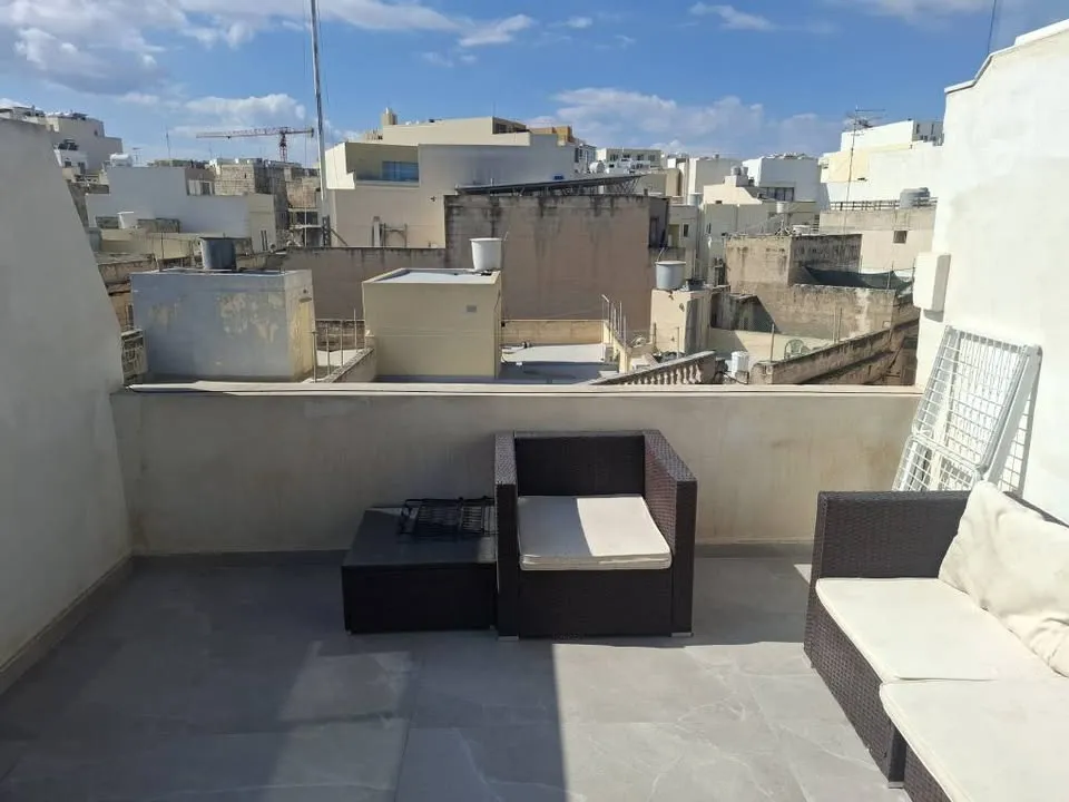 Sliema – Modern Studio with Terrace