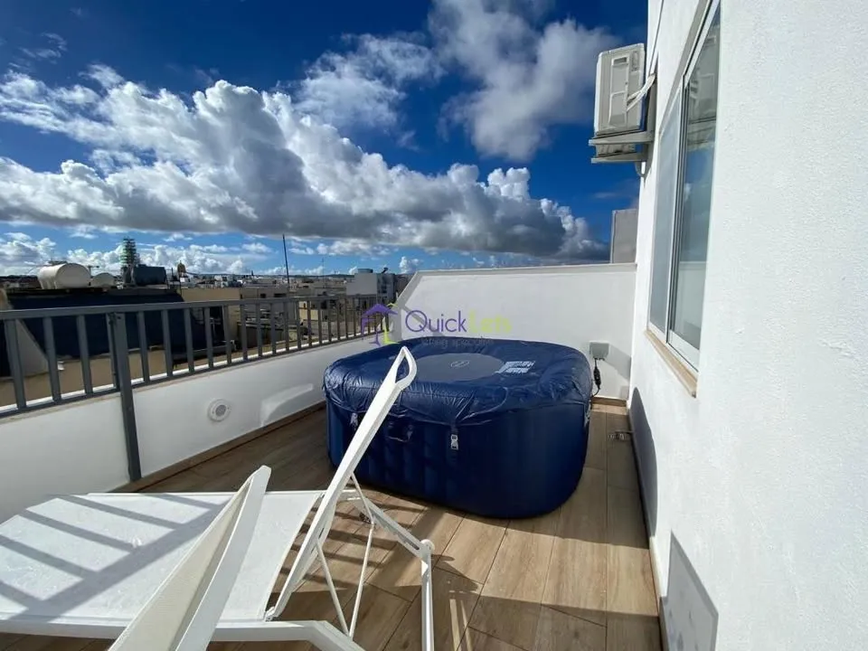 BIRKIRKARA – 2 BEDROOM PENTHOUSE | JACUZZI & LARGE TERRACE