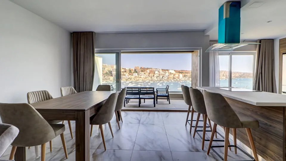 BRAND-NEW 3-BEDROOM LUXURY APARTMENT | XEMXIJA