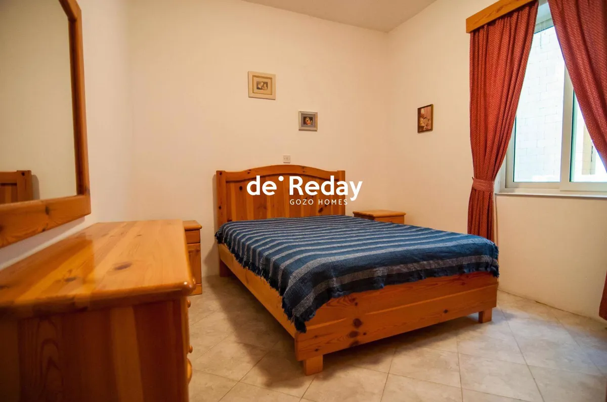 Lovely 2 Bedroom Apartment with Open Sea Views