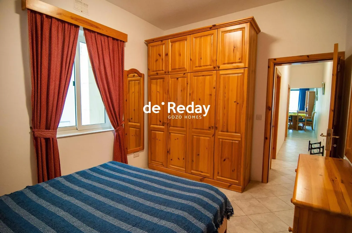 Lovely 2 Bedroom Apartment with Open Sea Views
