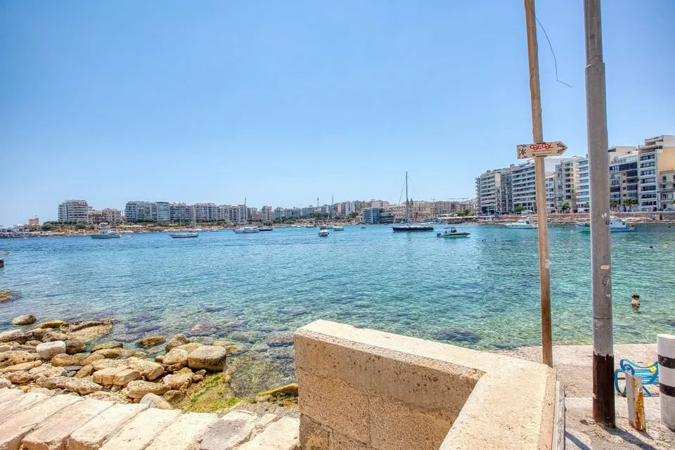 Short Let in St Julian's, Portomaso
