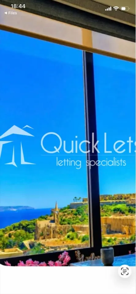 Penthouse in Ghajnsielem Gozo with amazing harbour and Comino views