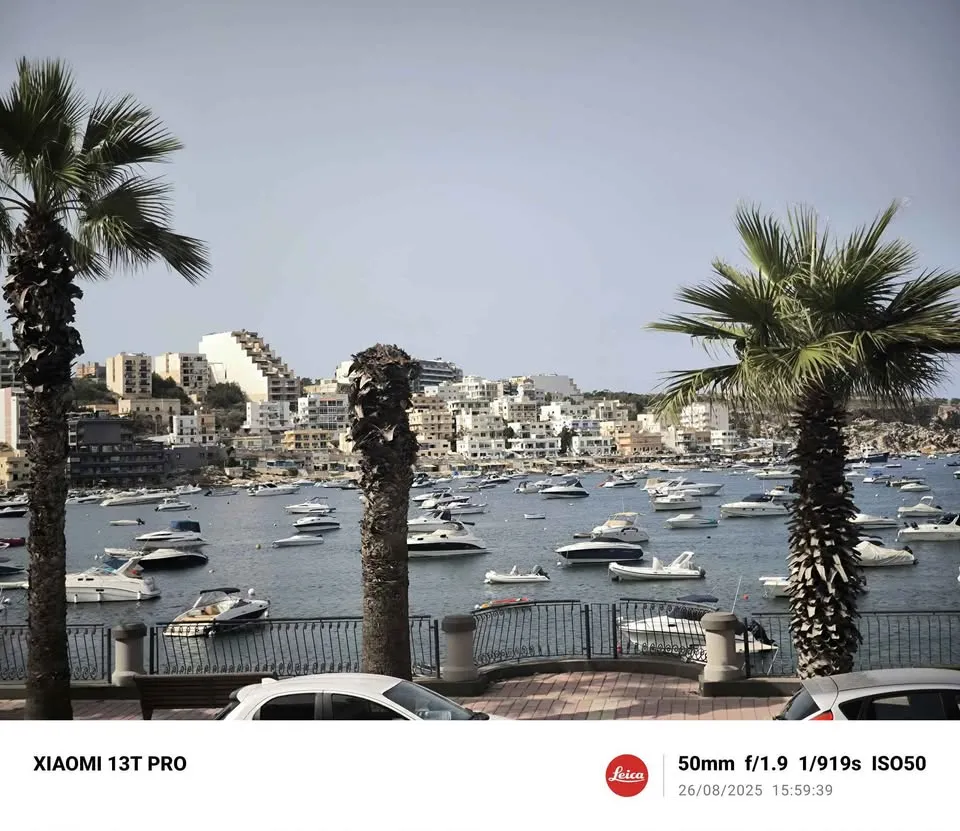Seafront 1 Bedroom Apartment in Xemxija
