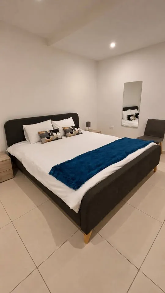 Modern 3-Bedroom Apartment in Gżira