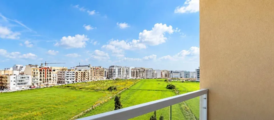 Brand-new 2-bedroom apartment in Qawra