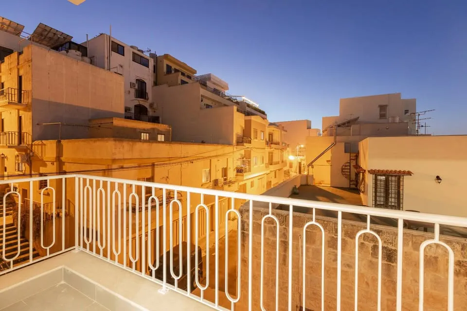 Spacious 3-Bedroom Apartment in Mellieħa