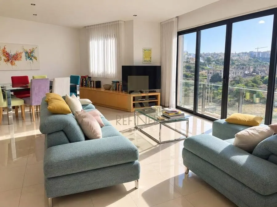 2 Spacious Bedrooms in Swieqi