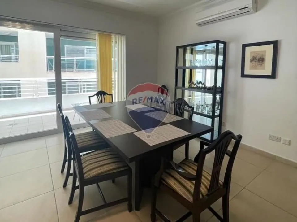 Luxury 3-Bedroom Apartment in Fort Cambridge, Sliema (Sea Views & Pool)
