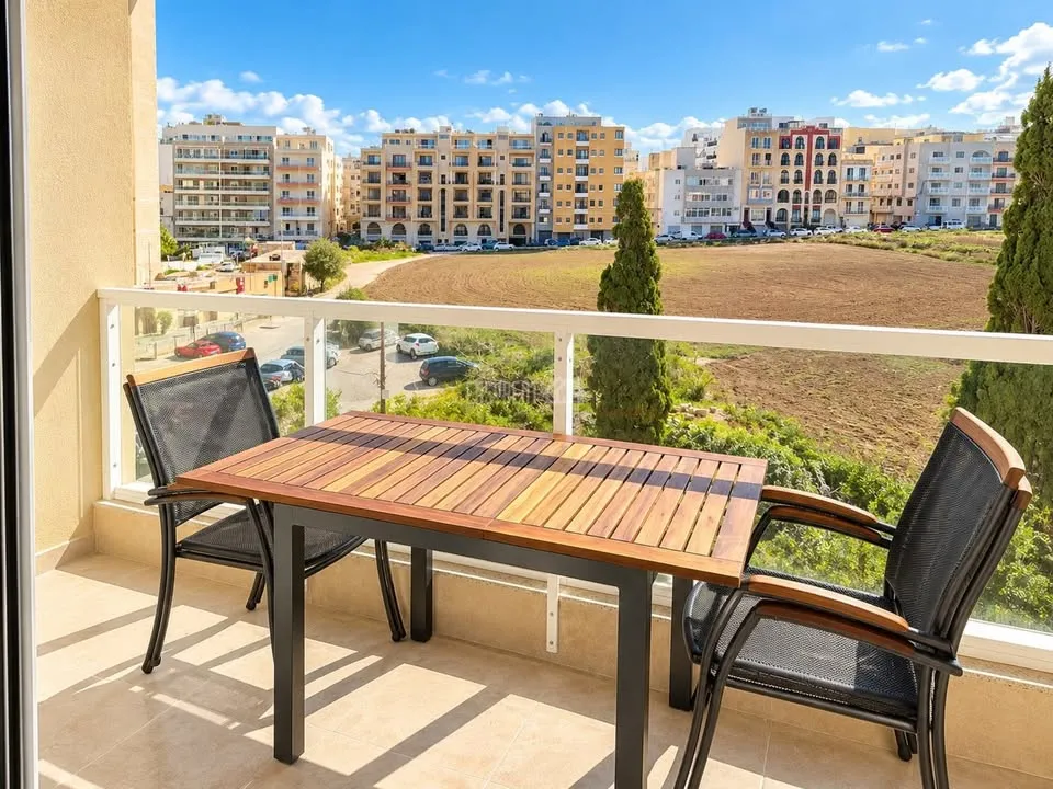 Property in Qawra/San Pawl il-Baħar