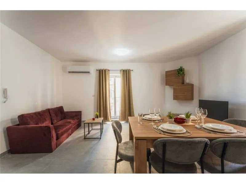 2-Bedroom Apartment – Pieta for rent