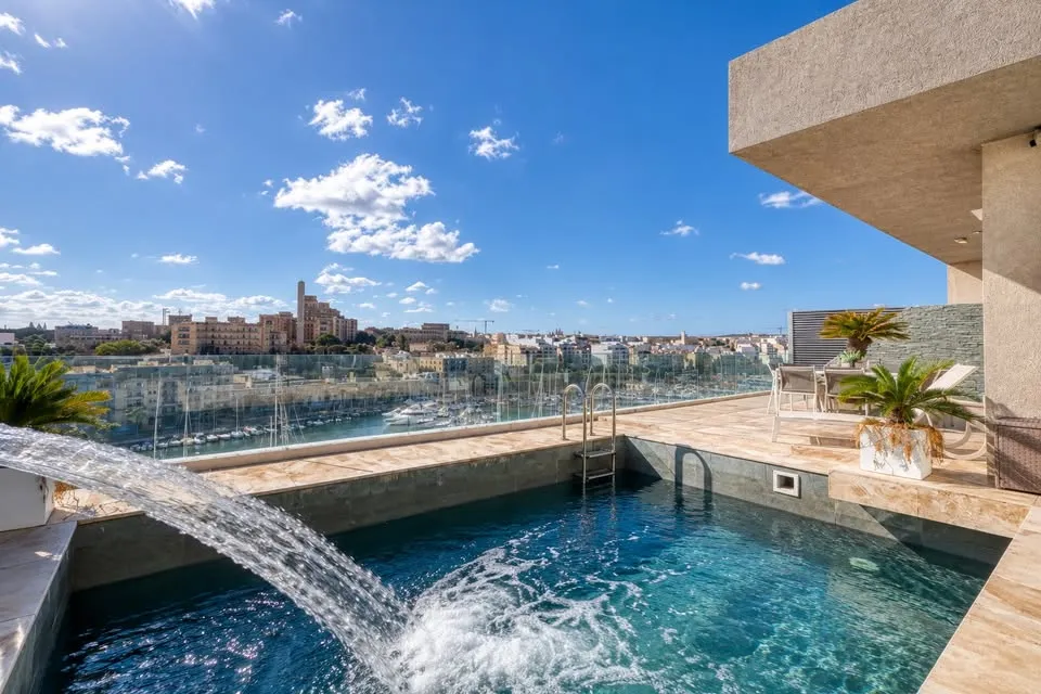 EXCLUSIVE LUXURY SEAFRONT PENTHOUSE | TA’ XBIEX