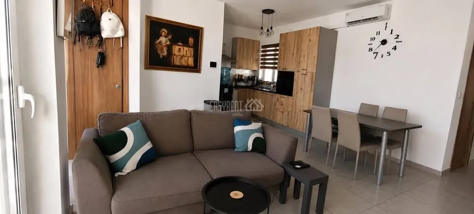 3-bedroom penthouse for rent in Luqa