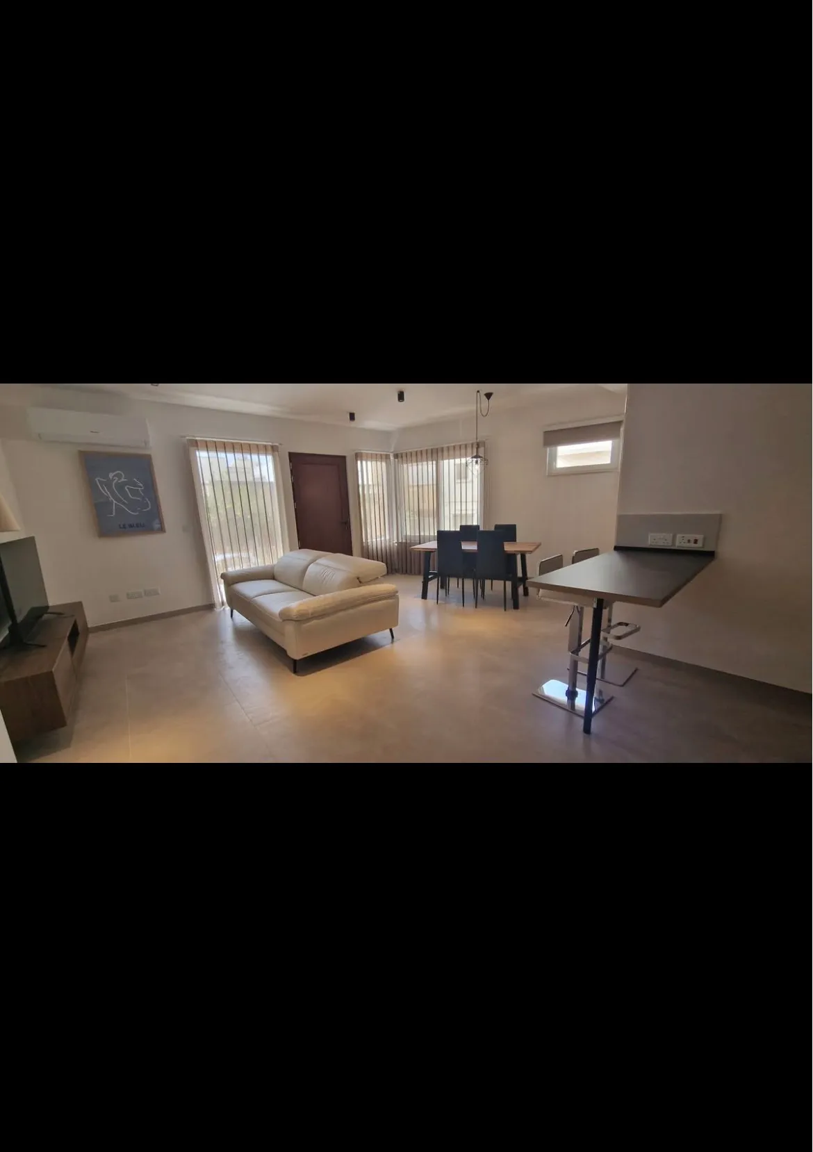 Corner Maisonette - 3 Bedrooms - Furnished - Air Conditioning