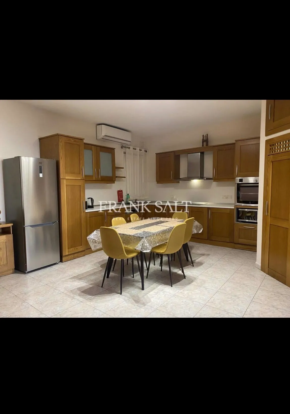 FOR RENT – Spacious 3 Bedroom Furnished Apartment in Mosta – Sharing Accepted!