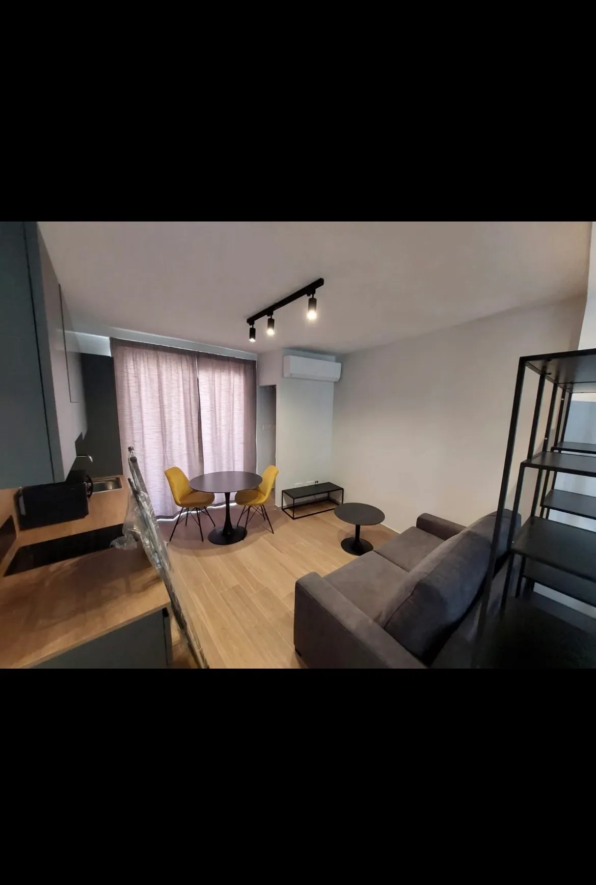 STUDIO APARTMENT