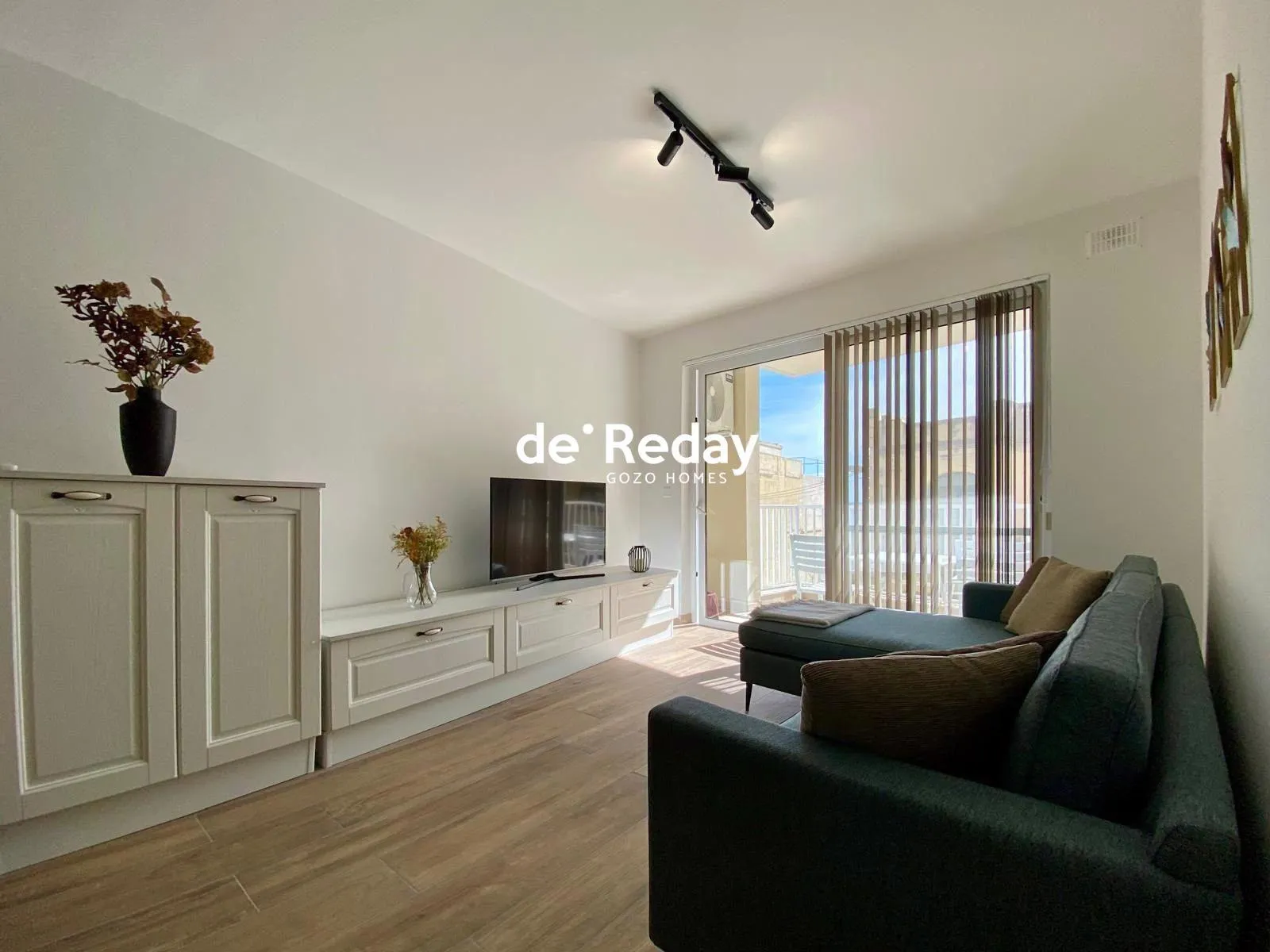 Modern 3 Bedroom Apartment